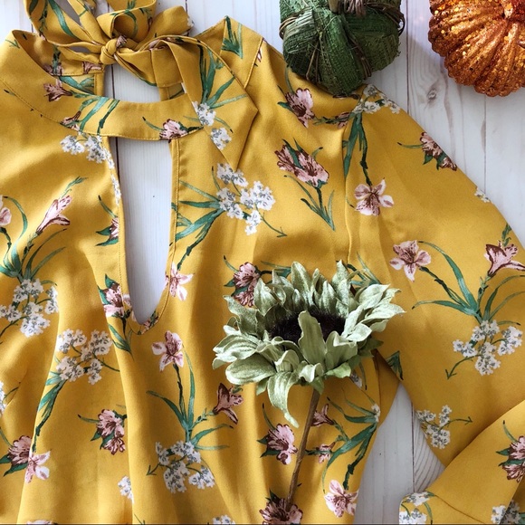 Xhilaration Dresses & Skirts - Xhileration Yellow floral dress